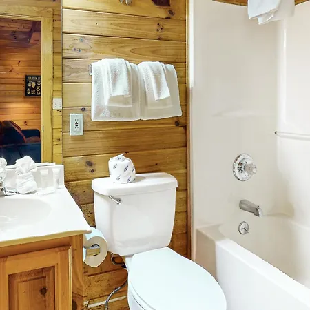Woodland Hideaway Villa Gatlinburg Exterior photo