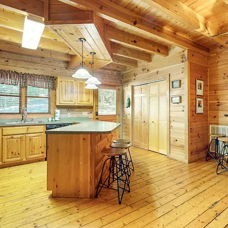 Woodland Hideaway Villa Gatlinburg Exterior photo