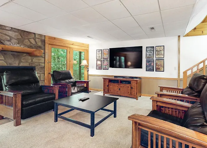 Woodland Hideaway